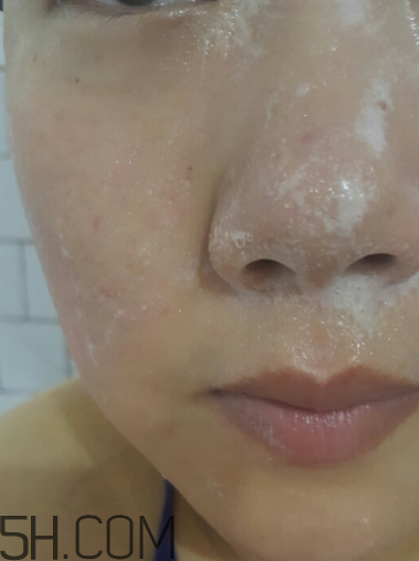 絲塔芙泡沫潔面乳怎么用？泡沫潔面乳用法