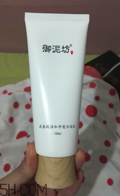 御泥坊洗面奶是皂基嗎？御泥坊洗面奶怎么用？