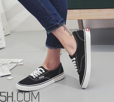 黑色帆布鞋掉色怎么辦？帆布鞋怎么清洗不掉色？