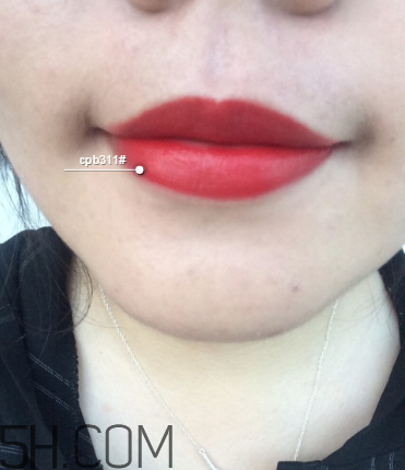 迪奧999和cpb311哪個(gè)好看？cpb奢華艷光唇膏價(jià)格多少錢？