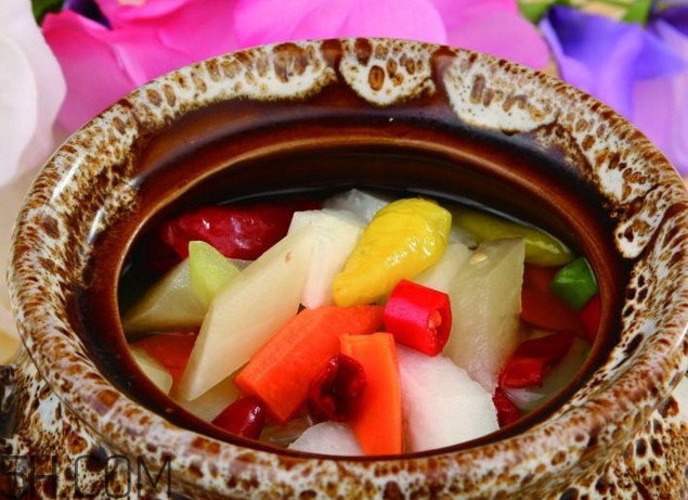 泡菜水用什么水最好？四川泡菜的酸水怎么做