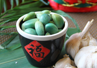 臘八蒜夏天能做嗎？臘八蒜和糖醋蒜的區(qū)別