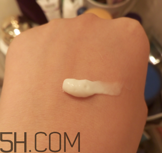 露得清身體乳怎么樣？露得清身體乳好用嗎？