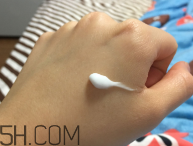 露得清身體乳怎么樣？露得清身體乳好用嗎？