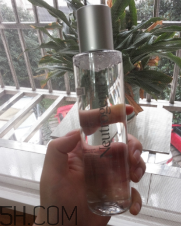 露得清保濕亮膚液怎么樣？露得清保濕亮膚液好用嗎？