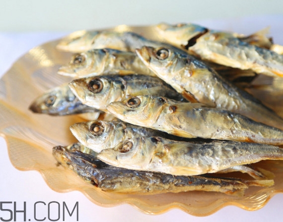 咸魚(yú)是不是海鮮？咸魚(yú)是不是咸水魚(yú)？