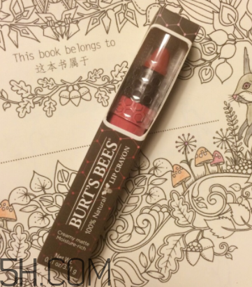 小蜜蜂唇膏筆多少錢(qián)？小蜜蜂唇膏筆很貴嗎？