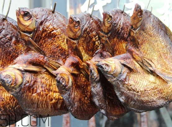 咸魚要泡多久？咸魚用冷水泡好還是熱水泡好