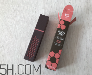 小蜜蜂口紅好用嗎？小蜜蜂口紅試色