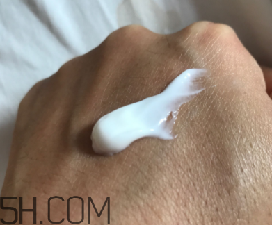 小蜜蜂潤膚露怎么樣？小蜜蜂潤膚露好用嗎？