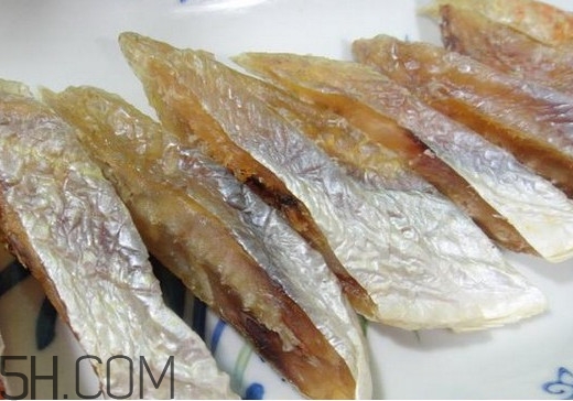 買的咸魚是生的還是熟的？買咸魚怎么挑選