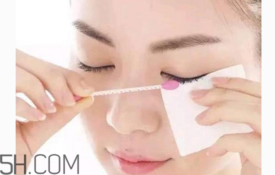 卸妝油如何卸眼妝？不化妝怎么用卸妝油？