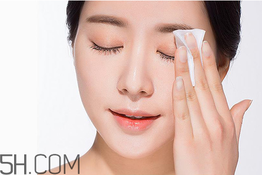 卸妝油如何卸眼妝？不化妝怎么用卸妝油？