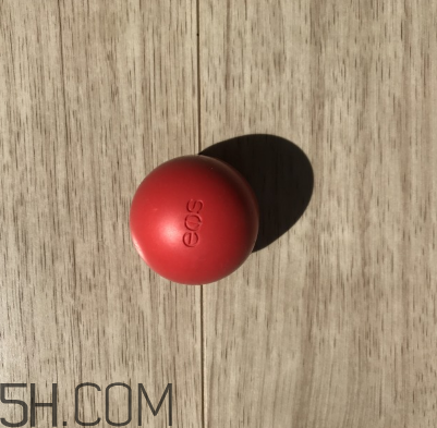 eos潤(rùn)唇球好用嗎？eos潤(rùn)唇球使用心得
