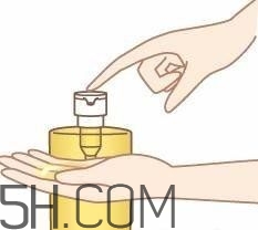 怎么用卸妝油不傷皮膚？卸妝油使用注意事項(xiàng)
