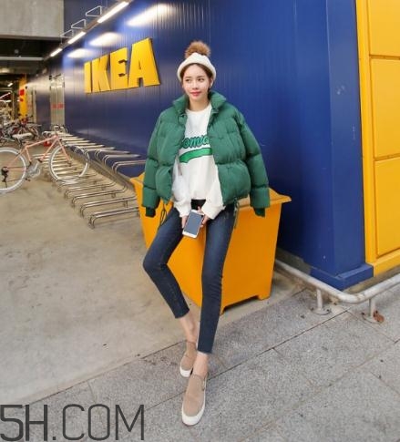 綠色羽絨服怎么搭配？綠色羽絨服搭配圖片