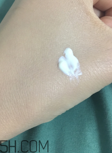 薇諾娜防曬霜需要卸妝嗎？薇諾娜防曬霜使用方法