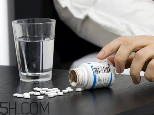 安定片吃一片能睡多久？安定片和安眠藥的區(qū)別