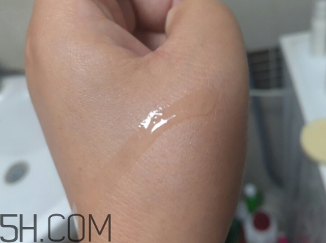 一葉子鮮補(bǔ)水柔膚水怎么樣？一葉子鮮補(bǔ)水柔膚水好用嗎？