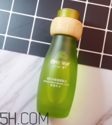 一葉子鮮補(bǔ)水柔膚水怎么樣？一葉子鮮補(bǔ)水柔膚水好用嗎？