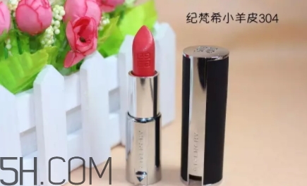 迪奧888和紀(jì)梵希304一樣嗎？迪奧888和紀(jì)梵希304試色對比