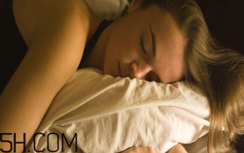 整晚睡不著怎么辦？如何快速進(jìn)入睡眠狀態(tài)？