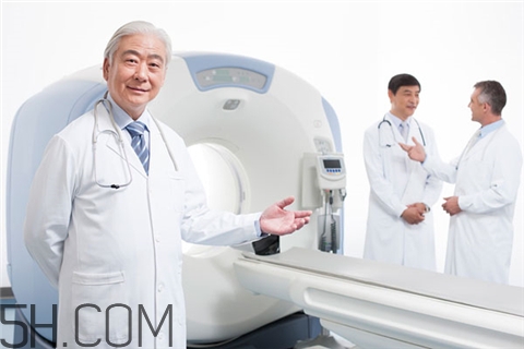 骨折需要打消炎針嗎？骨折打石膏多久能拆？