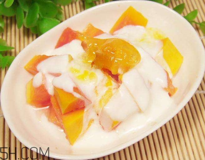 酸奶什么時(shí)候喝最好？睡前喝酸奶好還是牛奶好？