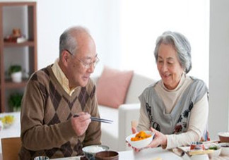老年人晚餐吃什么好？老年人晚餐有什么注意事項(xiàng)？