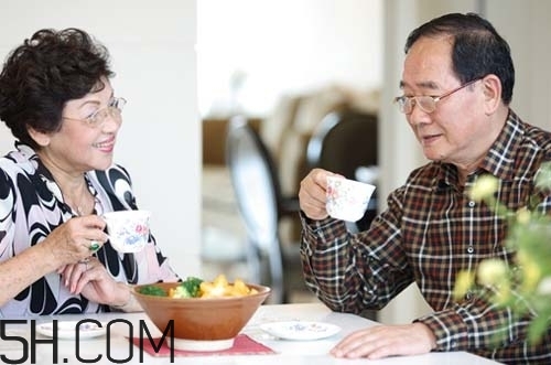 冬季老年人如何養(yǎng)生？老年人養(yǎng)生的注意事項是什么？