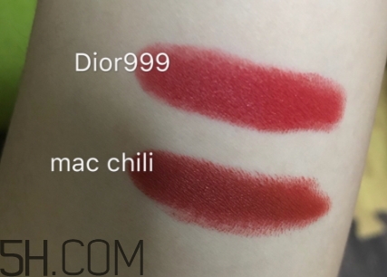 mac小辣椒和迪奧999一樣嗎？mac chili和dior999試色對(duì)比