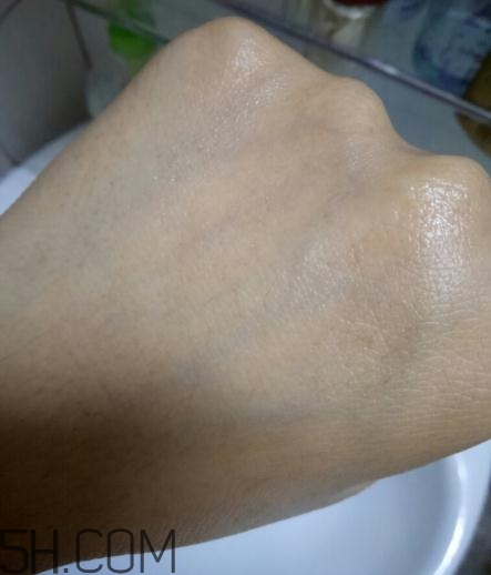 春紀洗面奶好用嗎？春紀潔面乳評測