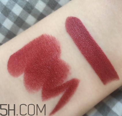 nars mona是啞光嗎？nars mona干不干？
