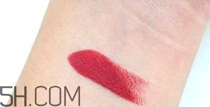nars leslie張國榮色是什么顏色？nars leslie口紅試色