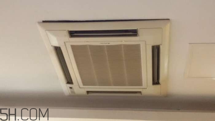 冬天用哪種類型的空調(diào)比較好？冬天用吸頂式空調(diào)好嗎？