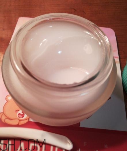 春紀(jì)乳酸君保濕凝露好用嗎？春紀(jì)乳酸君保濕凝露評(píng)測(cè)