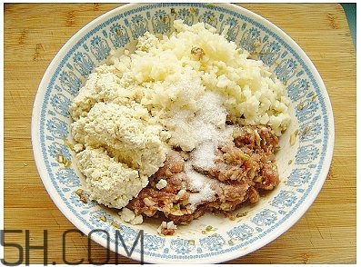蓮藕可以和豆腐一起吃嗎？蓮藕和豆腐一起吃有什么好處？