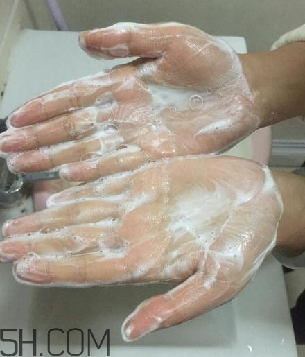 春紀(jì)咖啡清膚潔面乳好用嗎？春紀(jì)咖啡清膚潔面乳評(píng)測(cè)