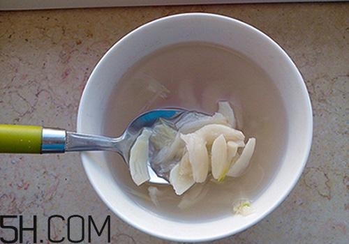 大蒜泡冰糖怎么做？大蒜泡冰糖真的能治腎虛嗎？