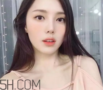 奶油杏是什么顏色？奶油杏色口紅試色