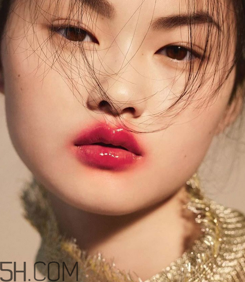 口紅到底應(yīng)該怎么涂？吻唇妝具體畫法