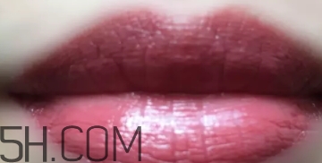 mac brick o la試色 mac brick o la是什么顏色？