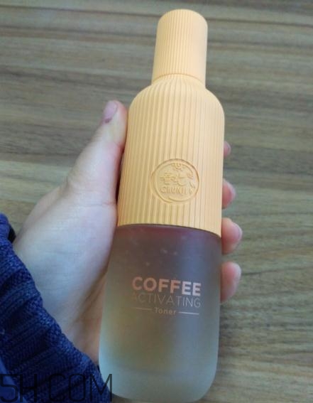 春紀(jì)咖啡煥膚菁華露好用嗎？春紀(jì)咖啡煥膚菁華露評(píng)測