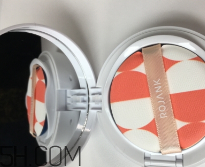 rojank茹妝這個牌子怎么樣？茹妝化妝品好用嗎？