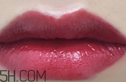 mac brave red是什么紅？mac brave red試色