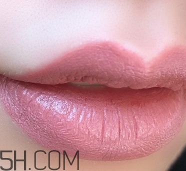 mac velvet teddy質(zhì)地干嗎？mac velvet teddy適合黃皮嗎