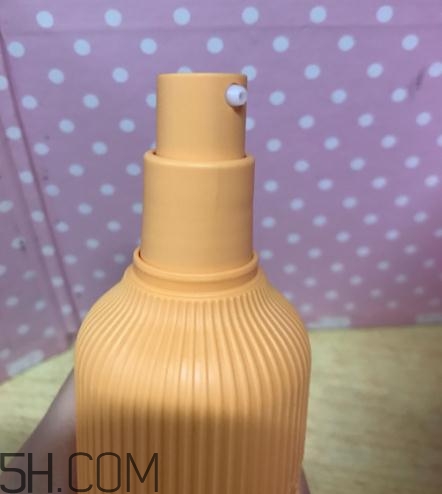 春紀(jì)咖啡醒膚緊致乳好用嗎？春紀(jì)咖啡醒膚緊致乳評測