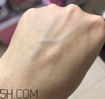 春紀(jì)咖啡醒膚緊致乳好用嗎？春紀(jì)咖啡醒膚緊致乳評測