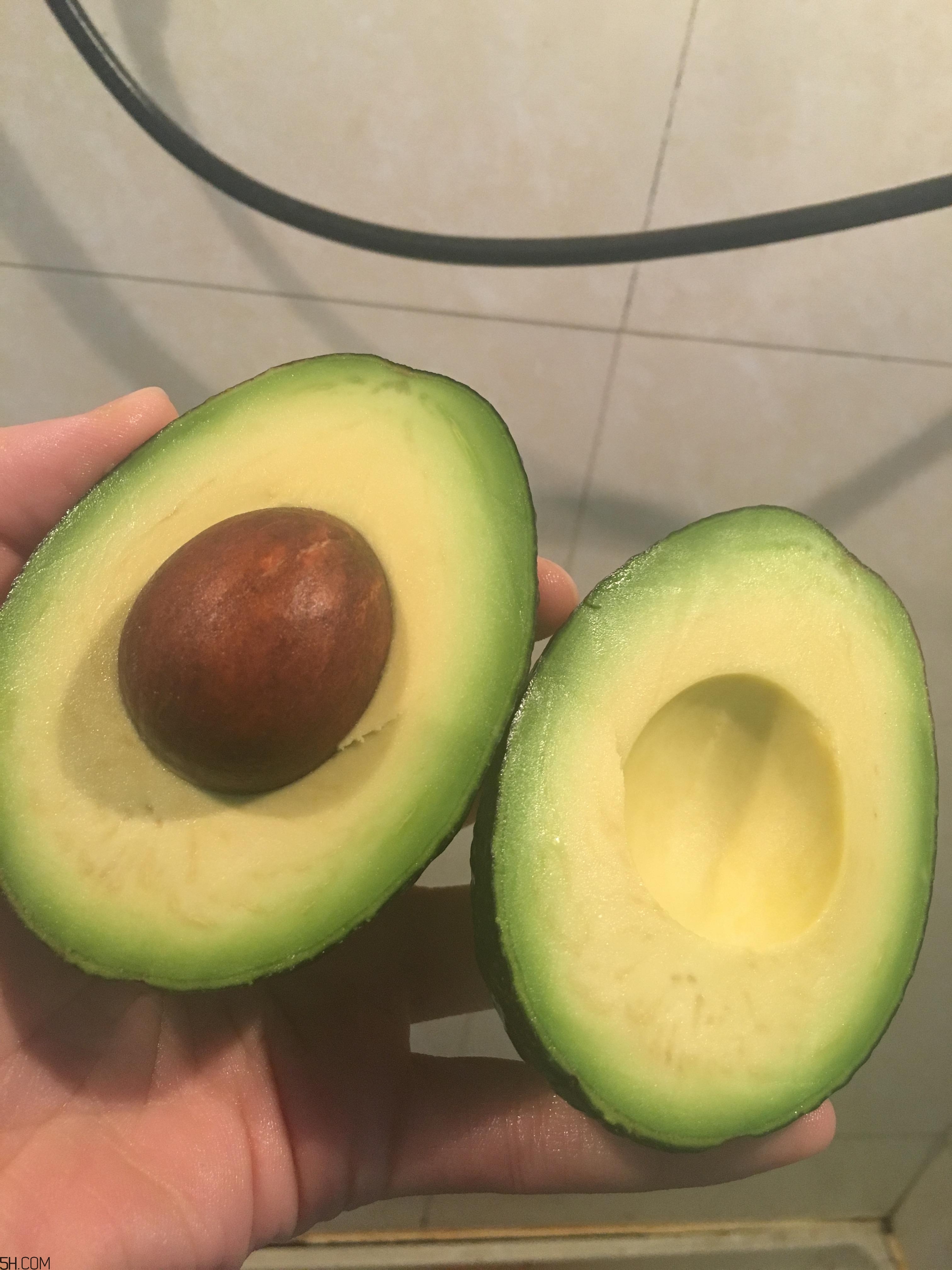 孕婦可以喝牛油果奶昔嗎？孕婦喝牛油果奶昔的好處？