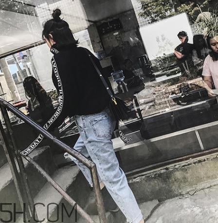 牛仔褲越洗越硬怎么辦？為什么牛仔褲洗完變硬？